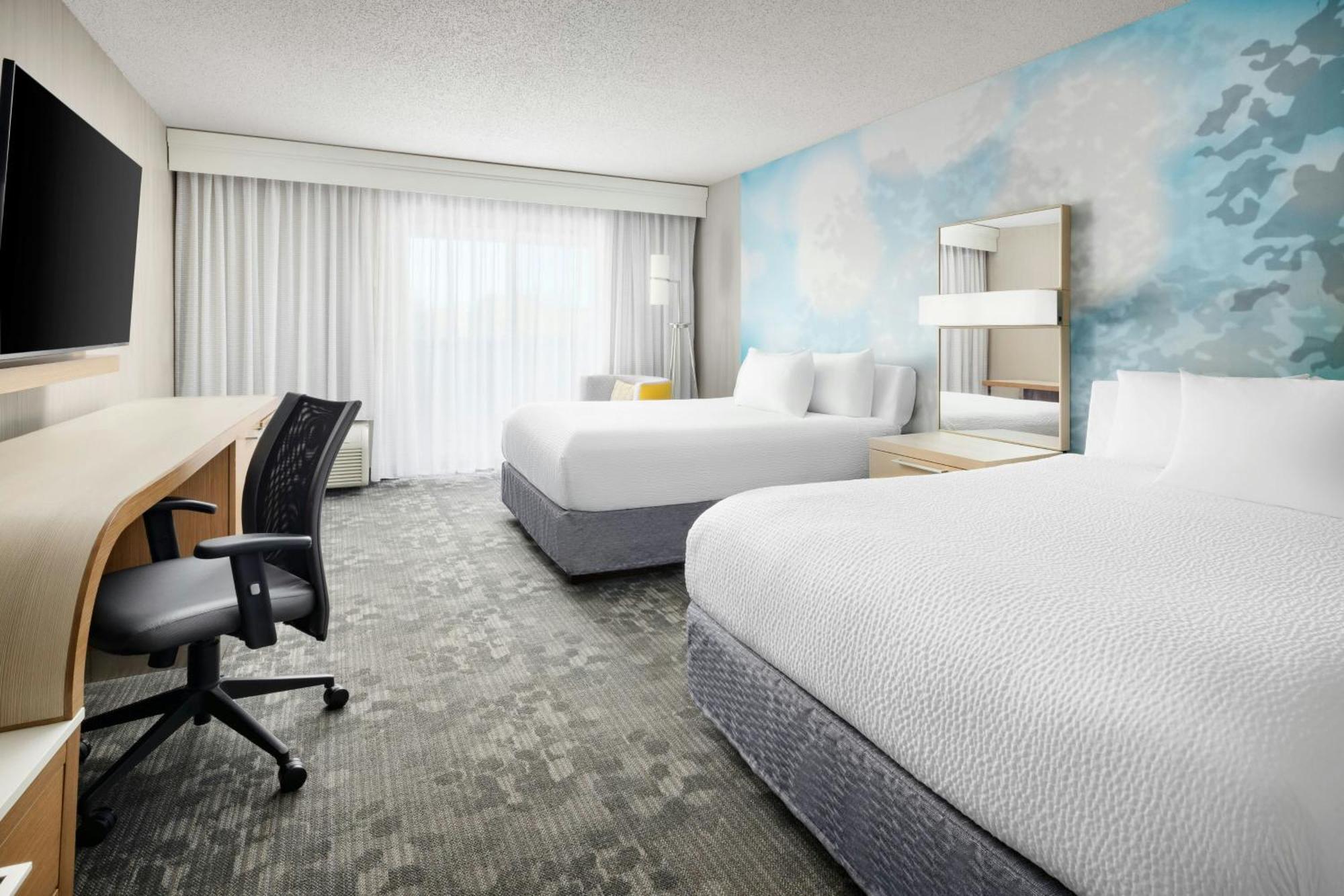 Courtyard By Marriott Concord Hotell Exteriör bild